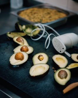 CHRISTIN <br> BÜTTNER