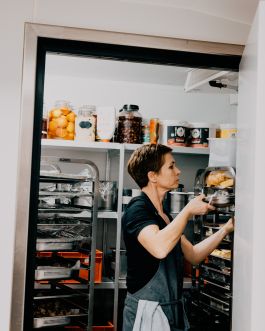 CHRISTIN <br> BÜTTNER