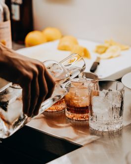 CHRISTIN <br> BÜTTNER