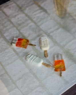 CHRISTIN <br> BÜTTNER