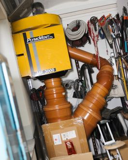 CHRISTIN <br> BÜTTNER