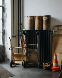 CHRISTIN <br> BÜTTNER