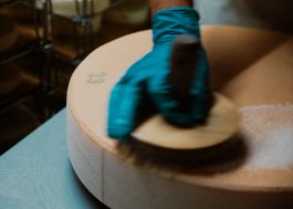 CHRISTIN <br> BÜTTNER