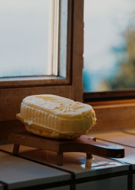 CHRISTIN <br> BÜTTNER