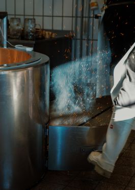 CHRISTIN <br> BÜTTNER