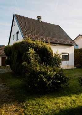 CHRISTIN <br> BÜTTNER