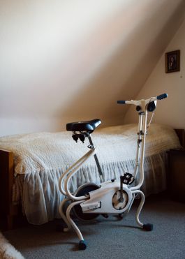 CHRISTIN <br> BÜTTNER