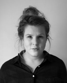 CHRISTIN <br> BÜTTNER