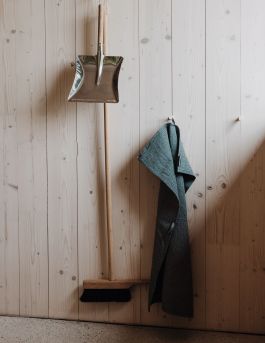 CHRISTIN <br> BÜTTNER