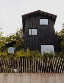 CHRISTIN <br> BÜTTNER