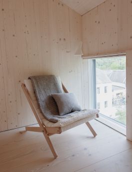 CHRISTIN <br> BÜTTNER