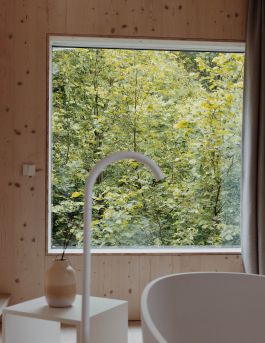 CHRISTIN <br> BÜTTNER