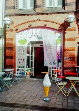 CHRISTIN <br> BÜTTNER