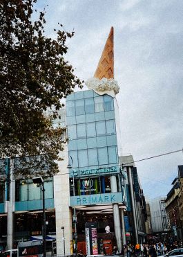 CHRISTIN <br> BÜTTNER