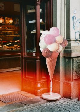 CHRISTIN <br> BÜTTNER