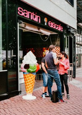 CHRISTIN <br> BÜTTNER