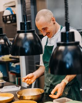 CHRISTIN <br> BÜTTNER