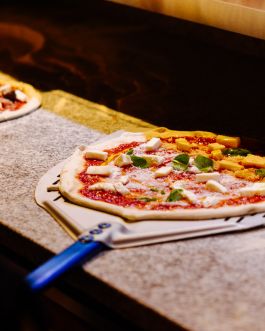 CHRISTIN <br> BÜTTNER