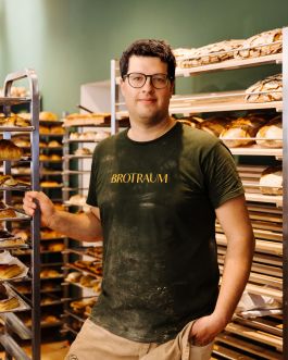 CHRISTIN <br> BÜTTNER