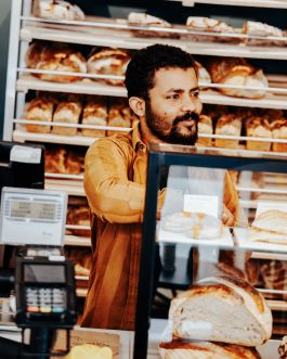 CHRISTIN <br> BÜTTNER