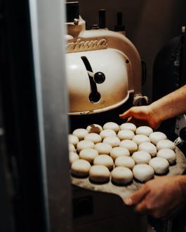 CHRISTIN <br> BÜTTNER