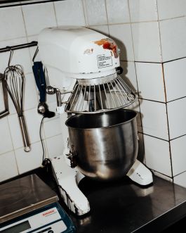 CHRISTIN <br> BÜTTNER